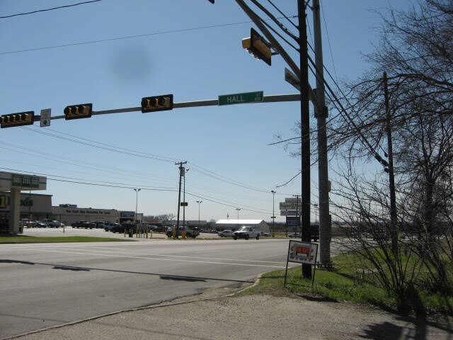 1104 W Ennis Ave, Ennis, TX 75119